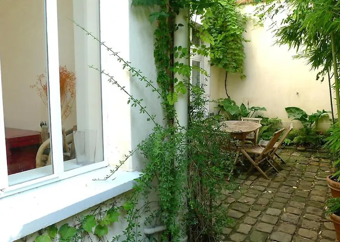 Parisian Loft & Secret Garden *