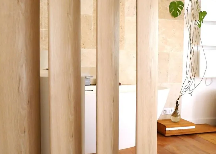 アパート Parisian Loft & Secret Garden パリ