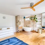 Apartmán Parisian Loft & Secret Garden